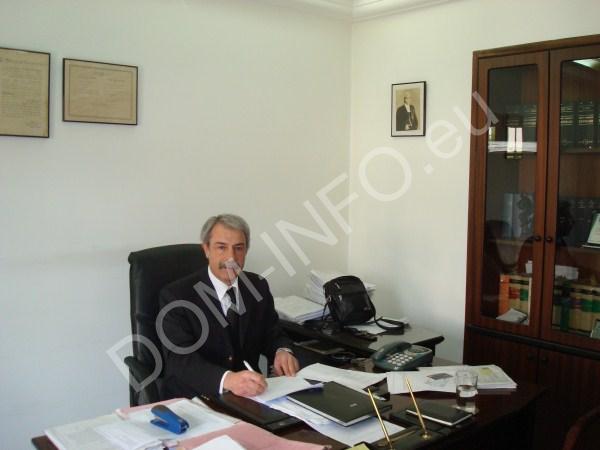 Юрист, адвокат на Северном Кипре