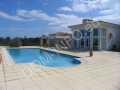 Дом с участком площадью более 5300 м² в нескольких шагах от побережья в Эсентепе, Северный Кипр